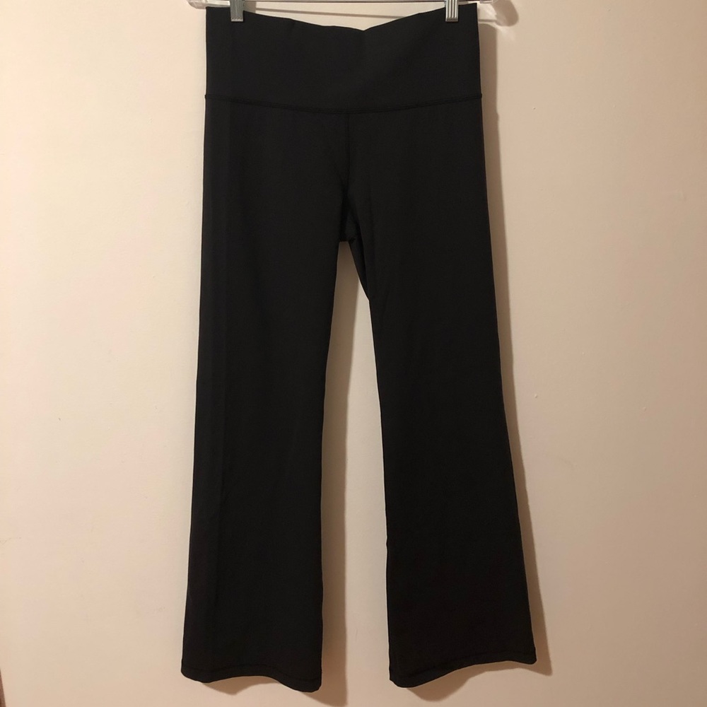 Lululemon pants.